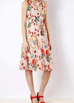 Karen millen платье плиссе в цветочный принт