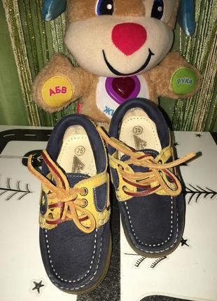 Топсайдери,мокасіни,туфлі velilla 15см