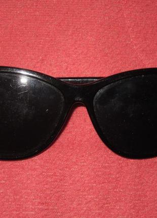 Солнцезащитные очки со стразами