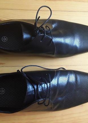 Брендові англійські туфлі next,розмір 45,натуральна шкіра.1 фото