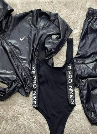 Найкрутіший костюмчик з капюшоном