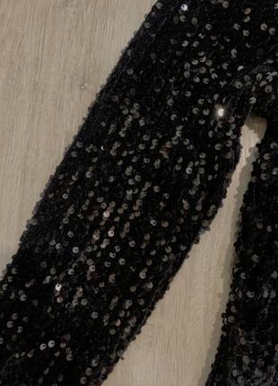Чорний комбінезон в паєтках,розмір 42-44,новий, ззаду блискавка, виглядає шалено красиво 😍 підійде на xs/s/m8 фото