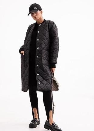 Куртка женская стеганая длинная осеняя трендовая черная modna kazka mkar46607-12 фото