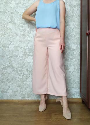 Стильні рожеві пудрові укорочені вільні брюки штани кюлоти розмір xs s від new look9 фото