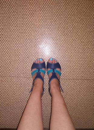 Яскраві босоніжки inblu,кожзам