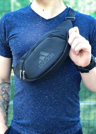 Міцна бананка intruder чорного кольору на пояс