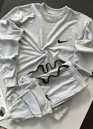 Чоловічий спортивний трикотажний костюм nike