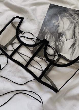 Корсет на шнурівці, під груди, з кісточками