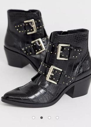 Стильні ботинки stradivarius 2