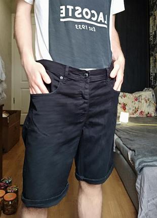 Чорні бриджі. шорти