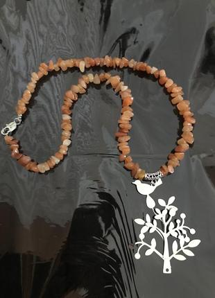 Нитка сердоліку з великої легкої підвіскою