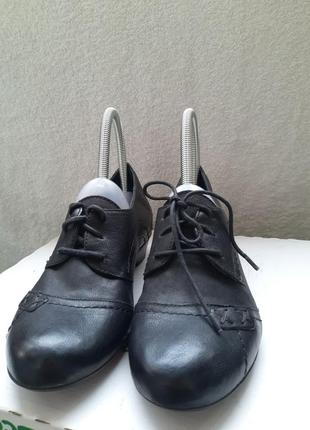 Жіночі добротні шкіряні туфлі лофери на шнурках 37 р1 фото