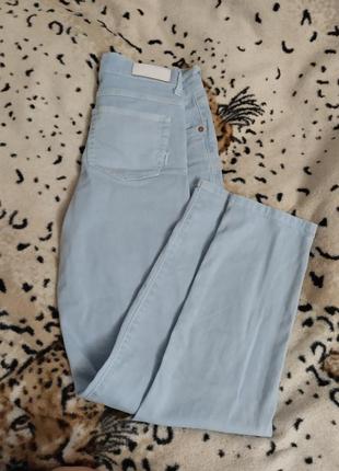 Фірмові якісні джинси