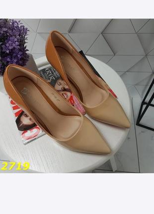 Жіночі туфлі 35-402 фото