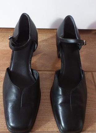 Туфли босоножки кожаные женские черные clarks туфлі босоніжки жіночі чорні кларкс р.372 фото