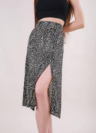 Спідниця міді