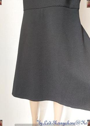 Фирменное new look просторное платье миди с фактурной ткани в чёрном цвете, размер 4хл5 фото