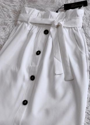 Белая стильная юбка с пуговицами lovive verte