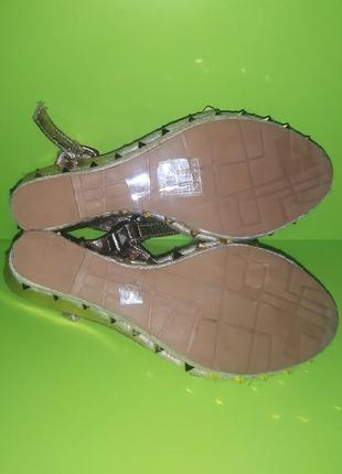 Золотистые босоножки на танкетке style shoes, 5/387 фото
