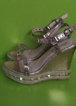 Золотисті босоніжки на танкетці style shoes, 5/38