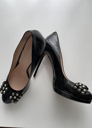 Нарядні туфлі