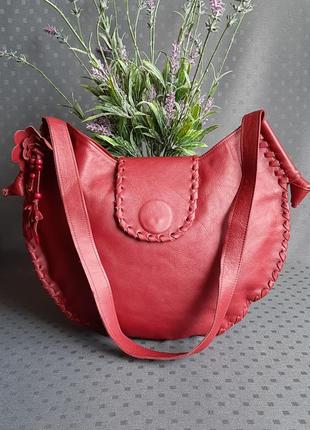 Шкіряна красива червона сумка  в новому стані1 фото