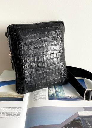 Чоловіча стильна чорна сумка планшетка з тисненням кроко, італія
