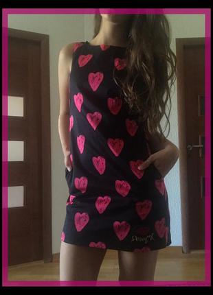 Чорне плаття з сердечками desigual