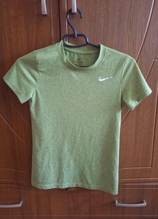 Футболка the nike tee розмір xs