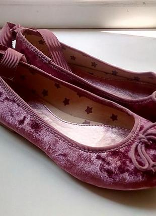 Стильные велюровые балетки marks&spencer. 5