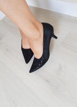 Стильні брендові туфлі на низькому каблуці next