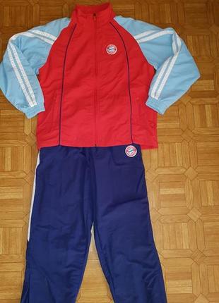 Клубний спортивний костюм fc bayern münchen xхl р-р 13-14 років 158-164 зростання. дешево