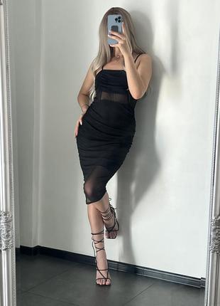 Шикарне плаття🖤