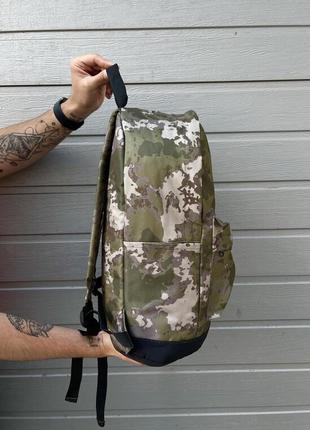 Функциональный рюкзак intruder военной расцветки3 фото