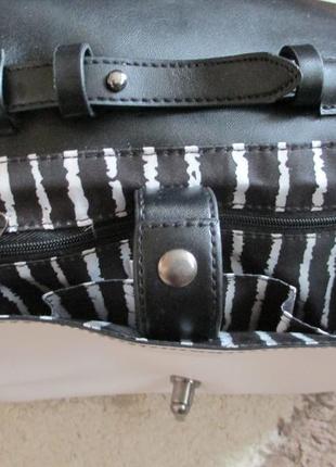 Чорно-біла сумка крос-боді promod з вушками4 фото