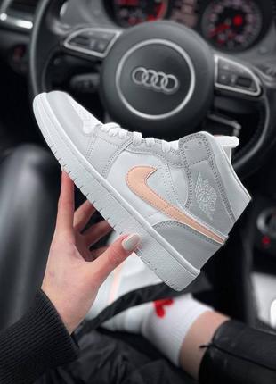 Кросівки жіночі nike air jordan retro 1 custom light grey smoke white/кросівки жіночі найк аїр джордан ретро 1