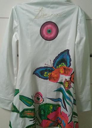 Яскравий плащ, тренч від desigual 4