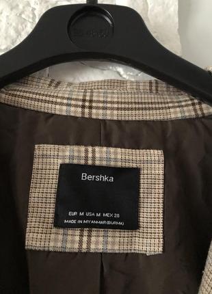 Пиджак в клеточку bershka3 фото