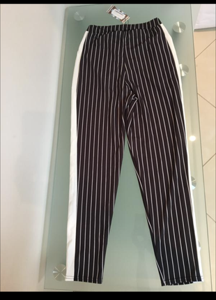 Брюки в полоску boohoo 5