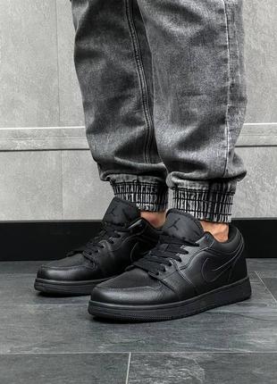 Чоловічі чорні шкіряні кросівки  nike air jordan low 🆕найк аир джордан
