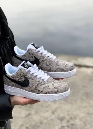 Шикарні жіночі кросівки nike air force snake бежеві з чорним зміїний принт4 фото