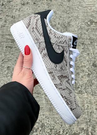 Шикарные женские кроссовки nike air force snake бежевые с чёрным змеиный принт10 фото