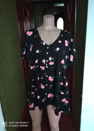 Блуза в квіти