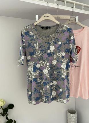 Красива футболка isle