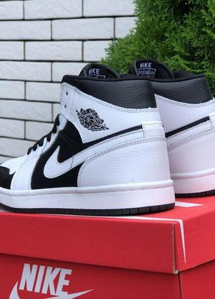 Кросівки  жіночі nike air jordan  білі з чорним3 фото