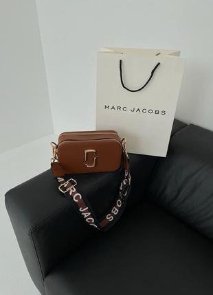 Marc jacobs the snapshot total brown новинка розкішна брендова сумочка марк джейкобс коричнева стильная коричневая терракотовая сумка7 фото