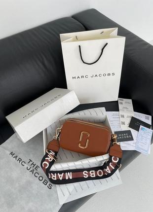 Marc jacobs the snapshot total brown новинка розкішна брендова сумочка марк джейкобс коричнева стильная коричневая терракотовая сумка9 фото