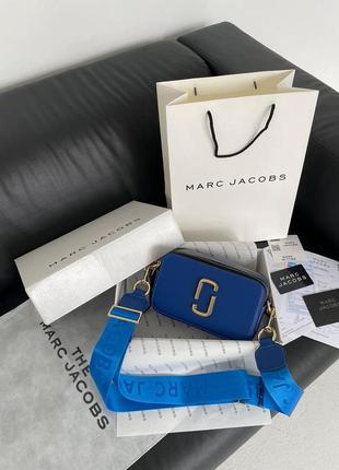 Marc jacobs the snapshot electro новинка яскрава брендова блакитна сумочка марк джейкобс яркая сумка с ремешком синяя голубая2 фото