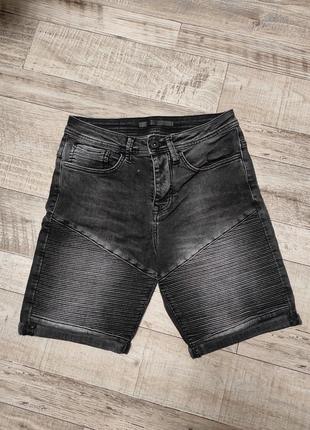 Чорні джинсові шорти чоловічий одяг