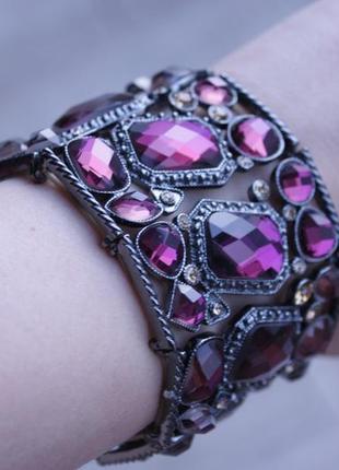 Фиолетовый широкий браслет с камнями1 фото
